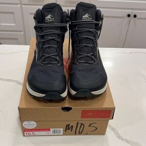 Altra Men's Lone Peak All-Weather Mid 2 Shoes - Black and White